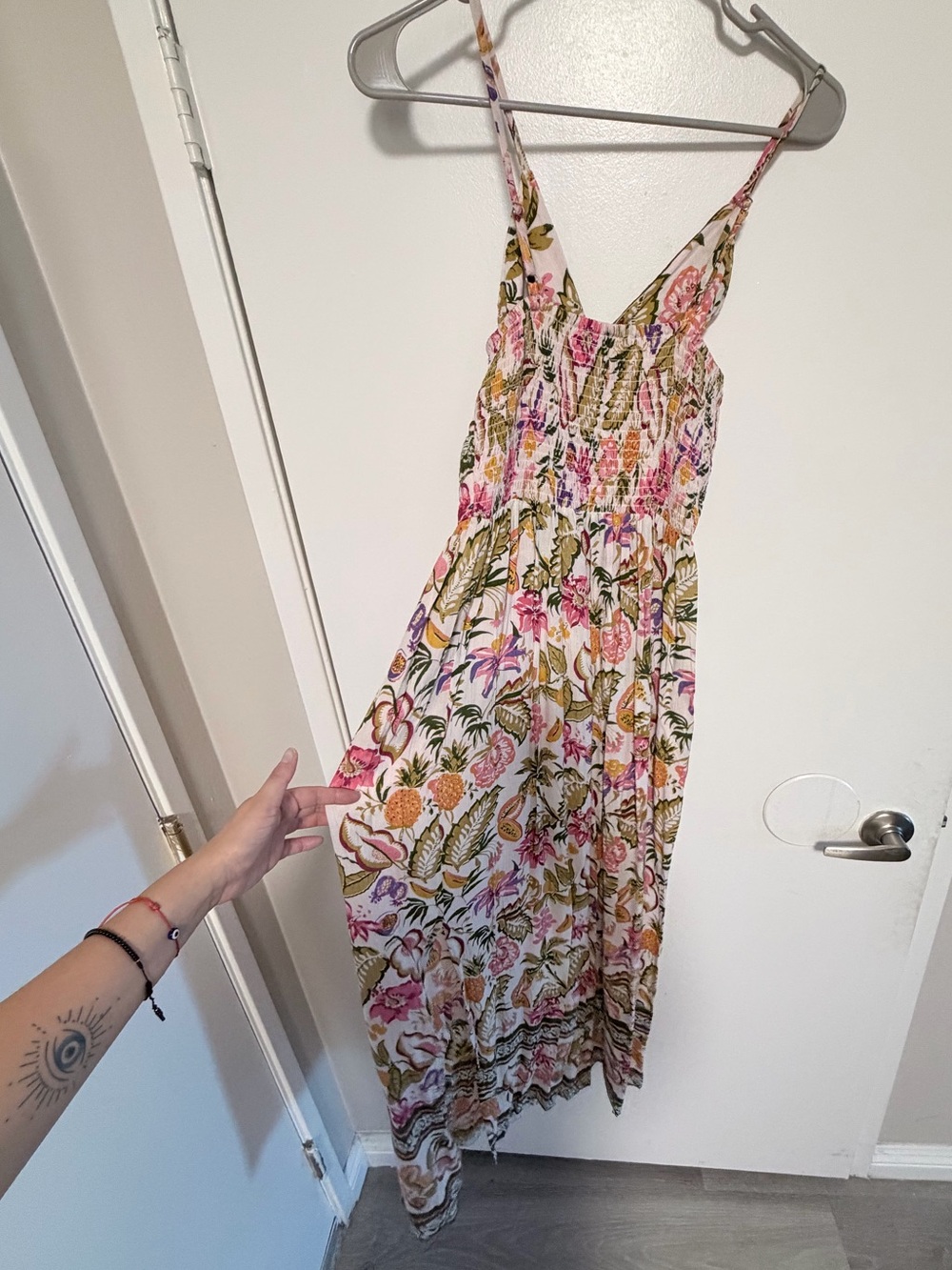 Floral Twist-Front Maxi Dress size medium - Picture 6 of 12